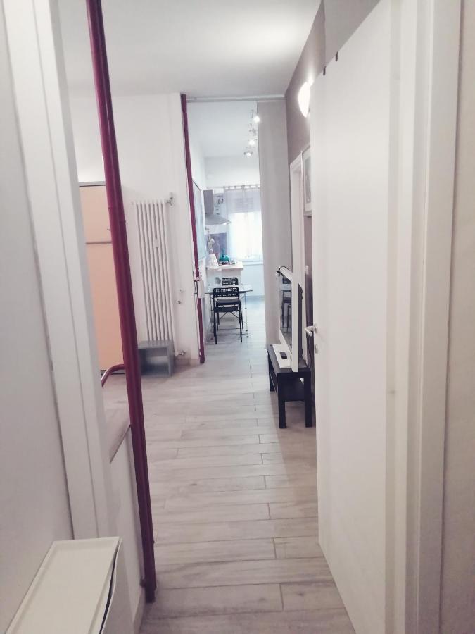 White Apartment Roma Esterno foto