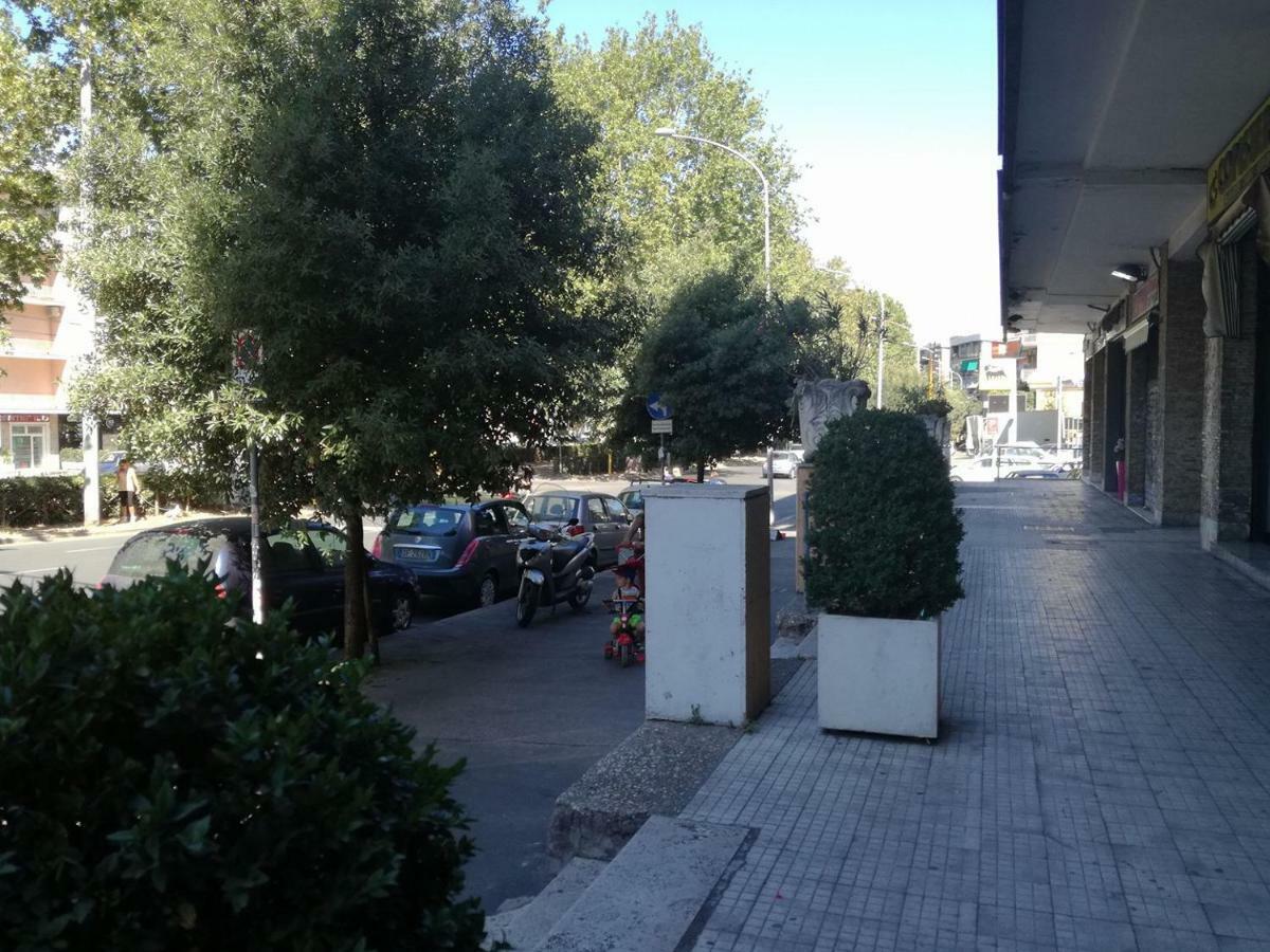 White Apartment Roma Esterno foto