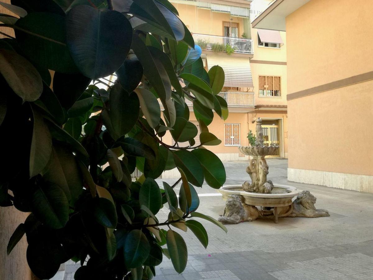White Apartment Roma Esterno foto