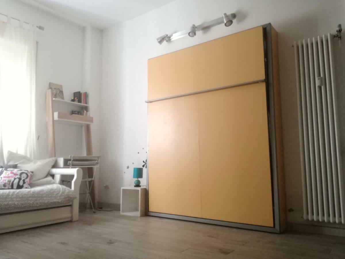 White Apartment Roma Esterno foto